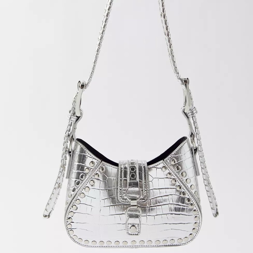 urban outfitters devon silver purse